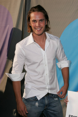 Taylor Kitsch pic #535273