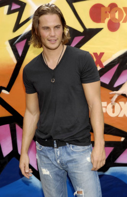 Taylor Kitsch pic #534835