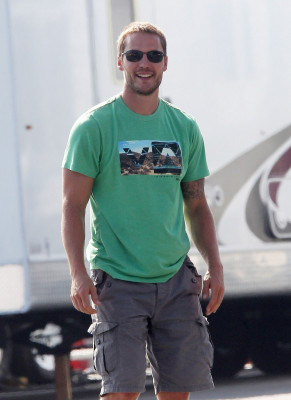 Taylor Kitsch pic #540775