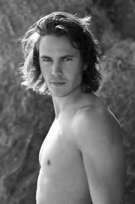 Taylor Kitsch pic #207984