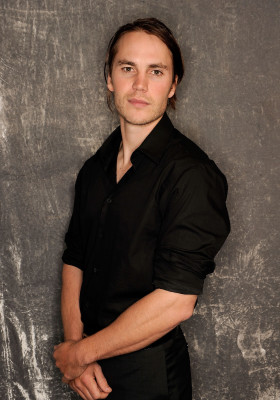 Taylor Kitsch pic #529541