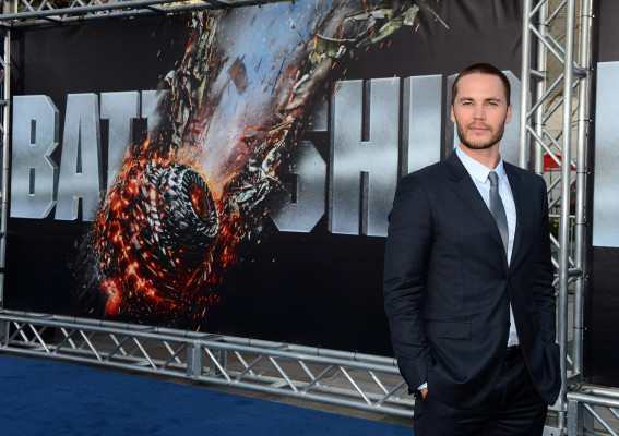 Taylor Kitsch pic #530536