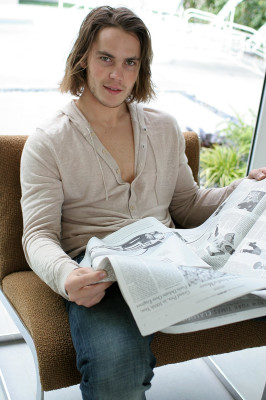 Taylor Kitsch pic #529780