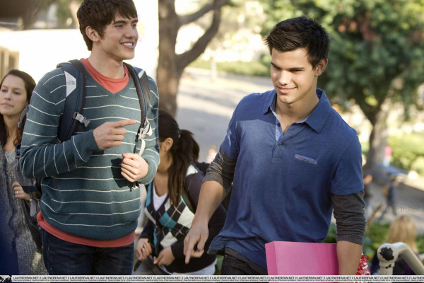 Taylor Lautner pic #250528