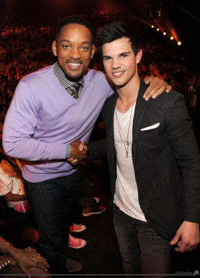 Taylor Lautner pic #291370