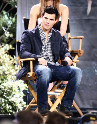 Taylor Lautner pic #265603