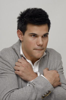 Taylor Lautner pic #234784