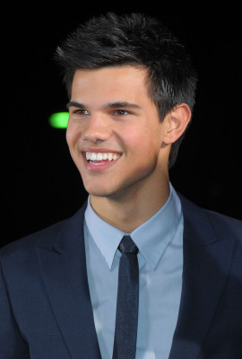 photo 20 in Taylor Lautner gallery [id292798] 2010-10-01 00:00:00