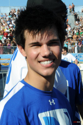 Taylor Lautner pic #251930