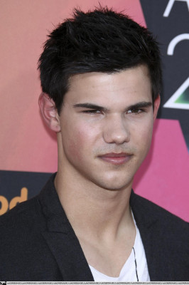 Taylor Lautner pic #253366