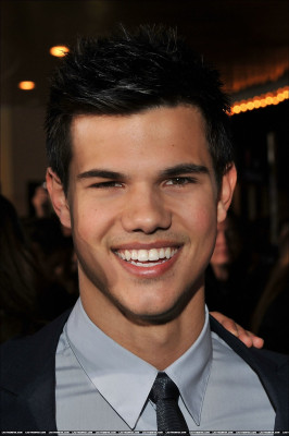 Taylor Lautner pic #257590