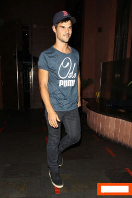 photo 11 in Lautner gallery [id593851] 2013-04-14 00:00:00