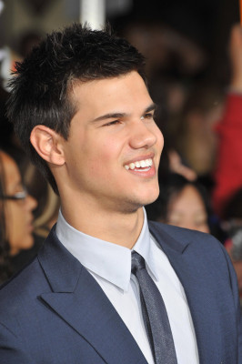 photo 13 in Taylor Lautner gallery [id292811] 2010-10-04 00:00:00