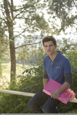 photo 28 in Taylor Lautner gallery [id259568] 2010-05-28 00:00:00