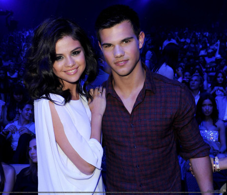 photo 22 in Taylor Lautner gallery [id276416] 2010-08-10 00:00:00