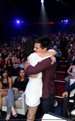 photo 20 in Taylor Lautner gallery [id276424] 2010-08-10 00:00:00