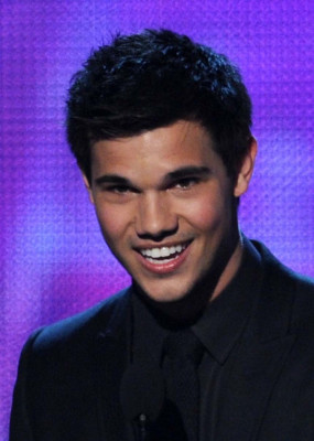 Taylor Lautner pic #325425