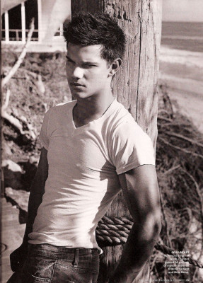 Taylor Lautner pic #209924