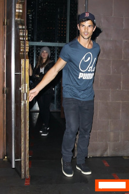 photo 13 in Lautner gallery [id593849] 2013-04-14 00:00:00