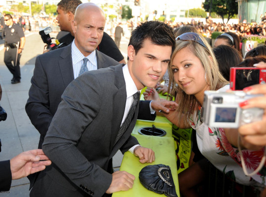 Taylor Lautner pic #267459