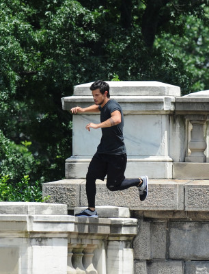 photo 9 in Taylor Lautner gallery [id613892] 2013-06-28 00:00:00