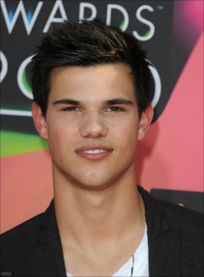 Taylor Lautner pic #257910
