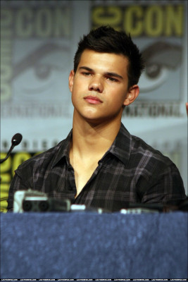 Taylor Lautner pic #257072