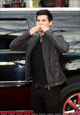 Taylor Lautner pic #257065