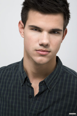 Taylor Lautner pic #251578