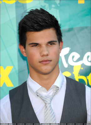 Taylor Lautner pic #257060