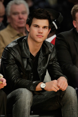 Taylor Lautner pic #258079