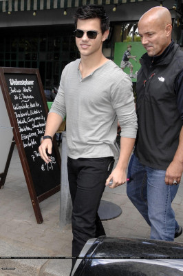 Taylor Lautner pic #266843