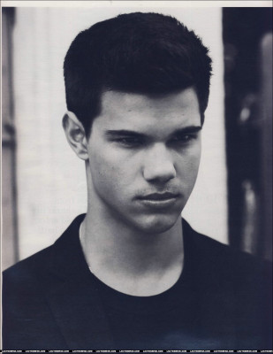 Taylor Lautner pic #258468