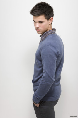 Taylor Lautner pic #251580