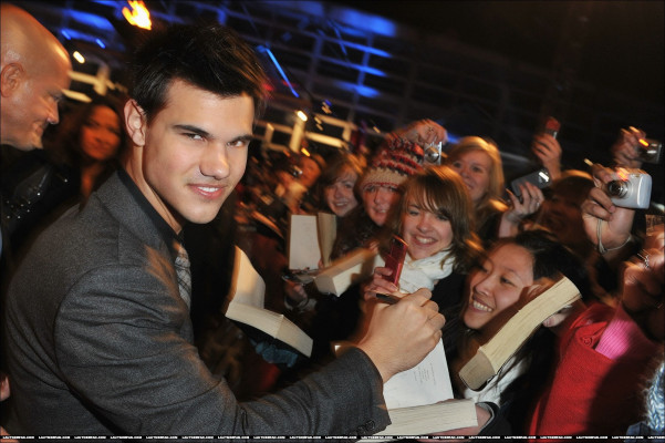 Taylor Lautner pic #257092