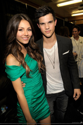 photo 4 in Taylor Lautner gallery [id291368] 2010-09-27 00:00:00