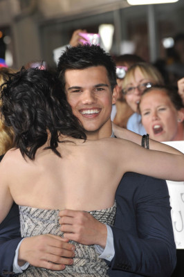 photo 22 in Taylor Lautner gallery [id287602] 2010-09-17 00:00:00