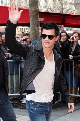 Taylor Lautner pic #249377