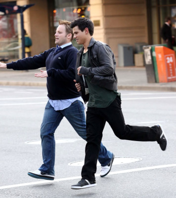 photo 8 in Taylor Lautner gallery [id290974] 2010-09-27 00:00:00