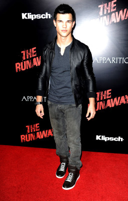 Taylor Lautner pic #243004