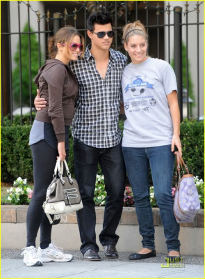 Taylor Lautner pic #293173