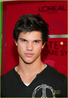 Taylor Lautner pic #288676