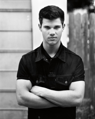 Taylor Lautner pic #195422
