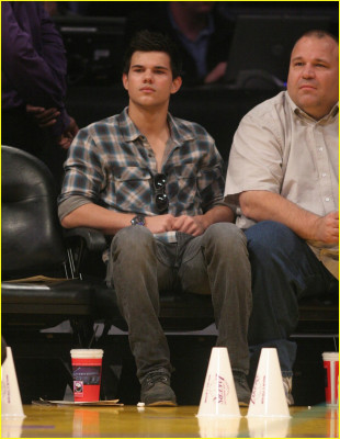 Taylor Lautner pic #248589