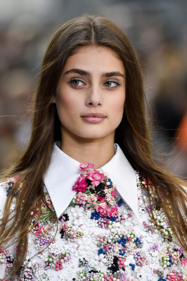 Taylor Hill pic #944353
