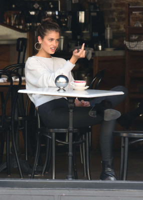 Taylor Hill pic #956414