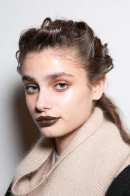 Taylor Hill pic #944367