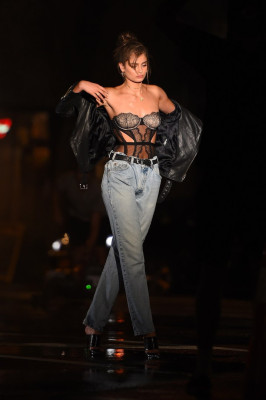 Taylor Hill pic #952375