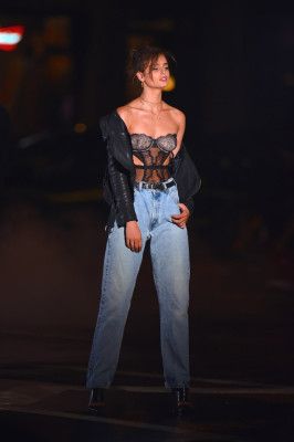 Taylor Hill pic #952377