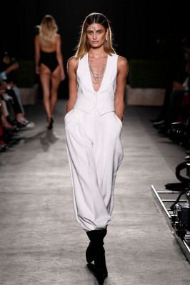 Taylor Hill pic #1273271